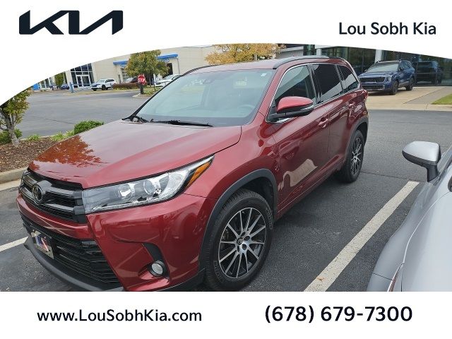 2017 Toyota Highlander SE