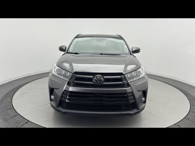 2017 Toyota Highlander SE