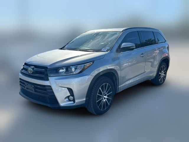 2017 Toyota Highlander SE