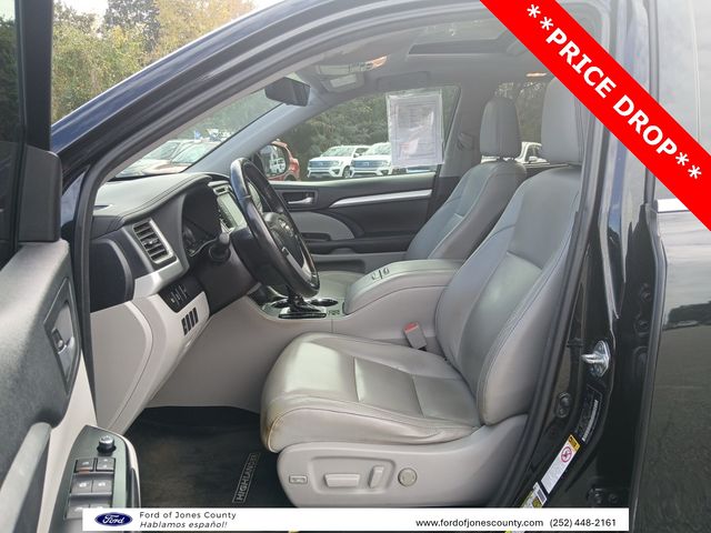 2017 Toyota Highlander SE