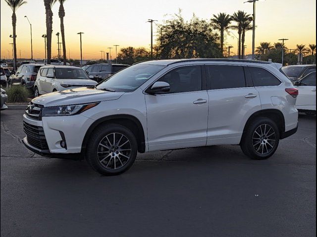 2017 Toyota Highlander SE