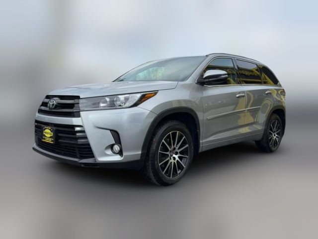 2017 Toyota Highlander SE