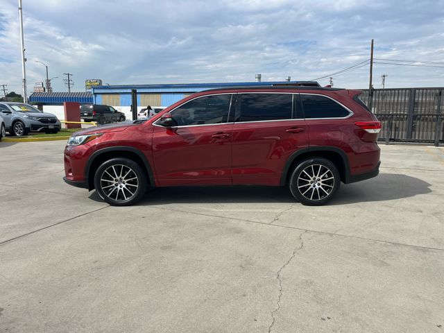 2017 Toyota Highlander SE