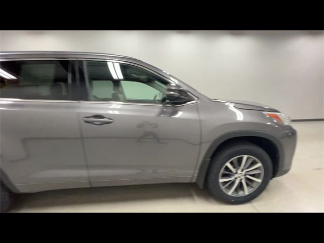 2017 Toyota Highlander XLE