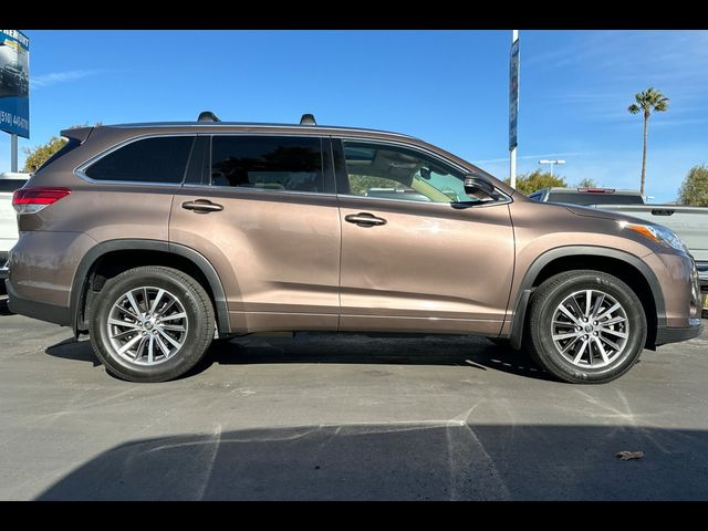 2017 Toyota Highlander XLE