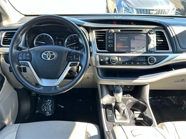 2017 Toyota Highlander XLE