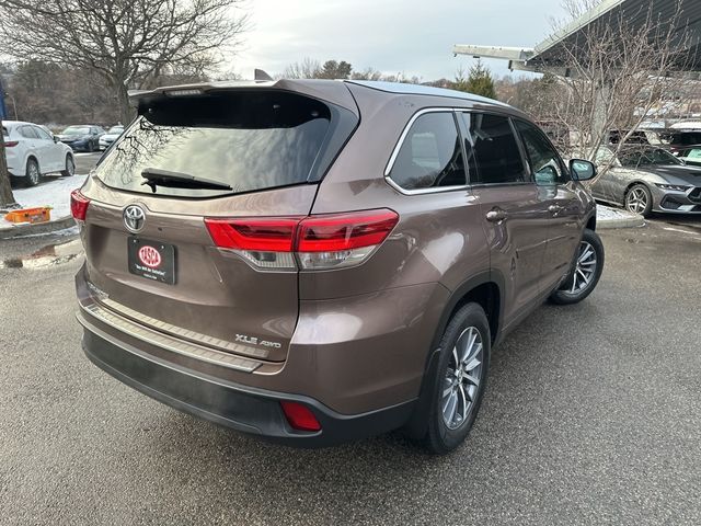 2017 Toyota Highlander 