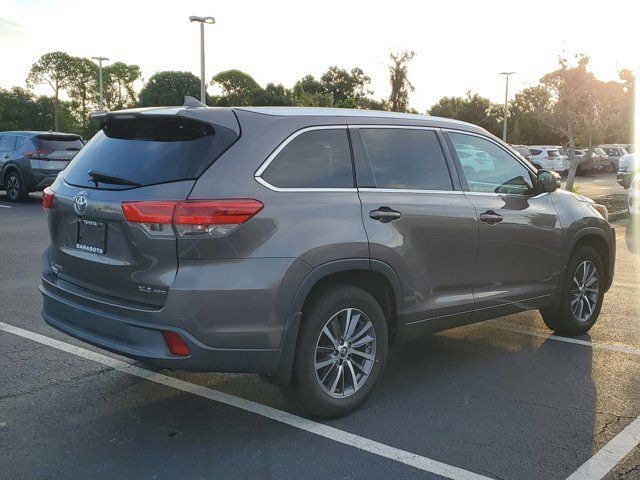 2017 Toyota Highlander XLE