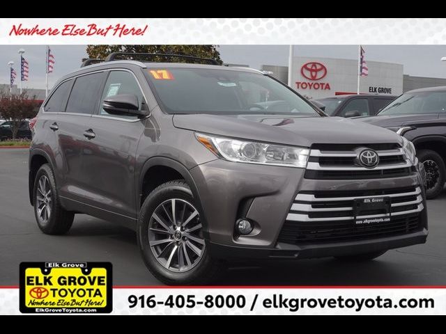 2017 Toyota Highlander SE