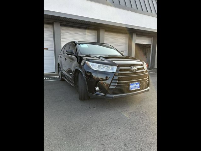 2017 Toyota Highlander 
