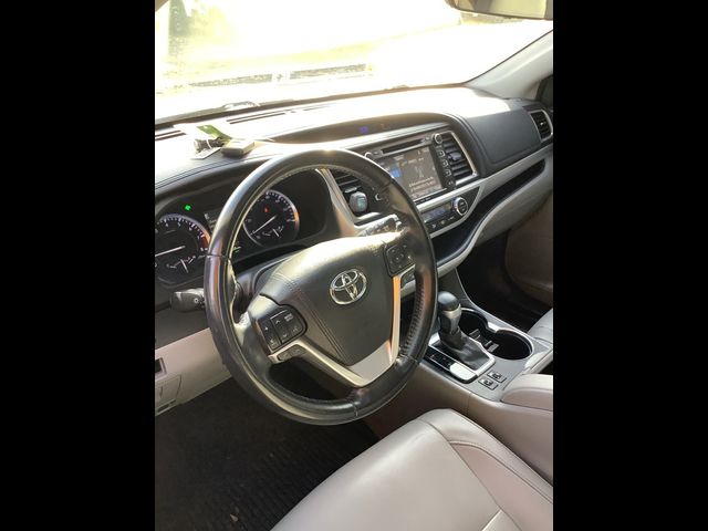 2017 Toyota Highlander XLE