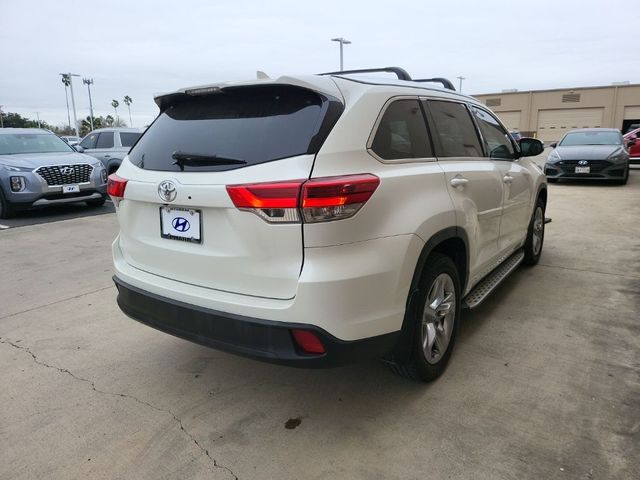 2017 Toyota Highlander XLE
