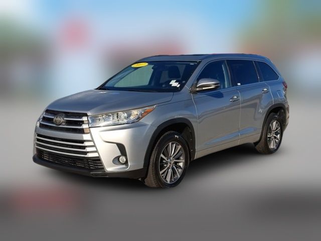 2017 Toyota Highlander SE