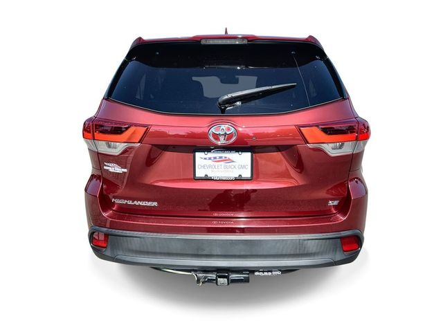 2017 Toyota Highlander SE