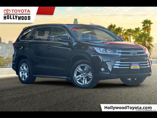 2017 Toyota Highlander 