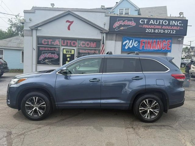 2017 Toyota Highlander 