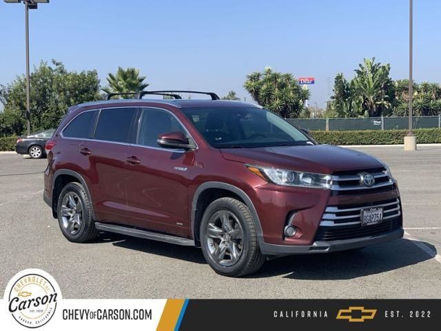 2017 Toyota Highlander 