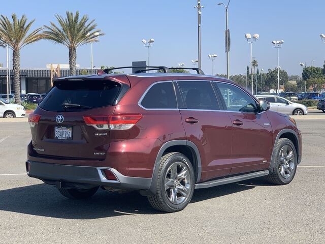 2017 Toyota Highlander 