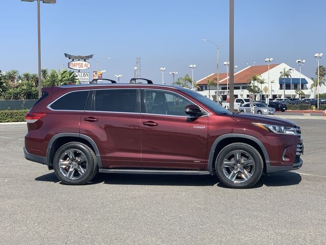 2017 Toyota Highlander 