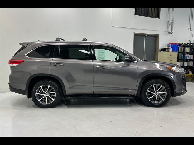 2017 Toyota Highlander Hybrid XLE