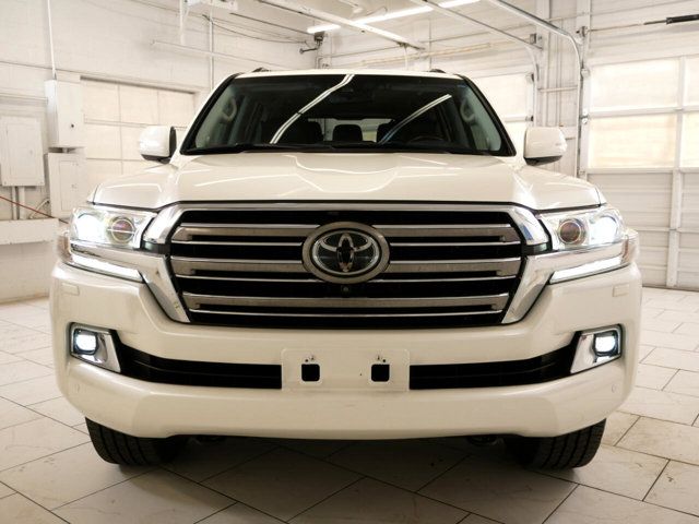 2017 Toyota Land Cruiser Base