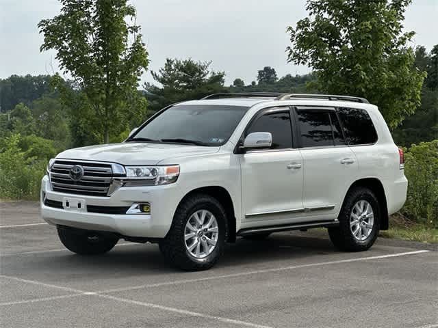 2017 Toyota Land Cruiser Base