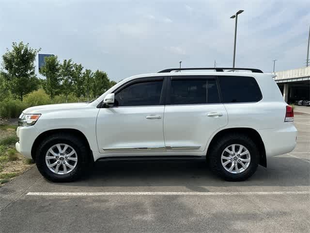 2017 Toyota Land Cruiser Base