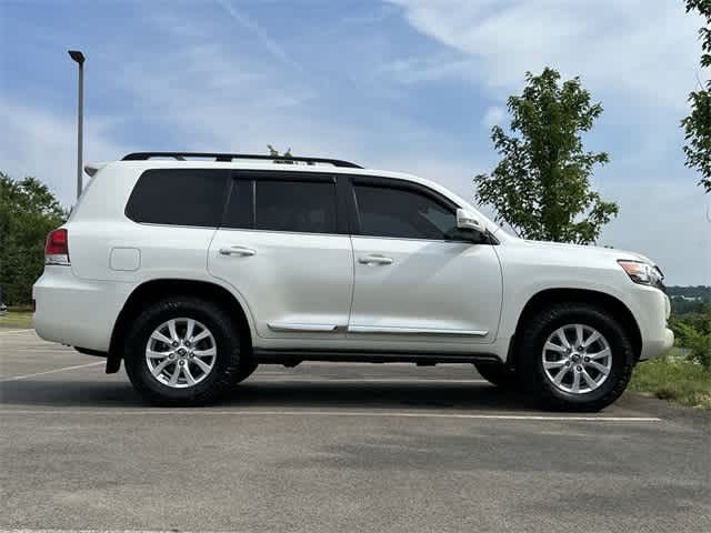 2017 Toyota Land Cruiser Base