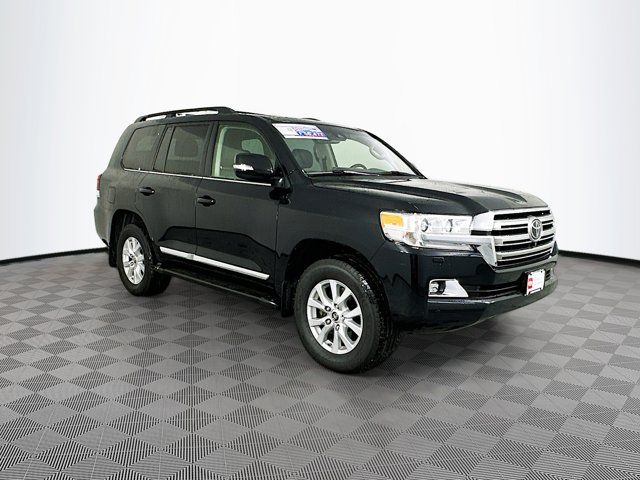 2017 Toyota Land Cruiser Base