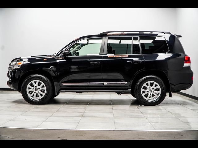 2017 Toyota Land Cruiser Base