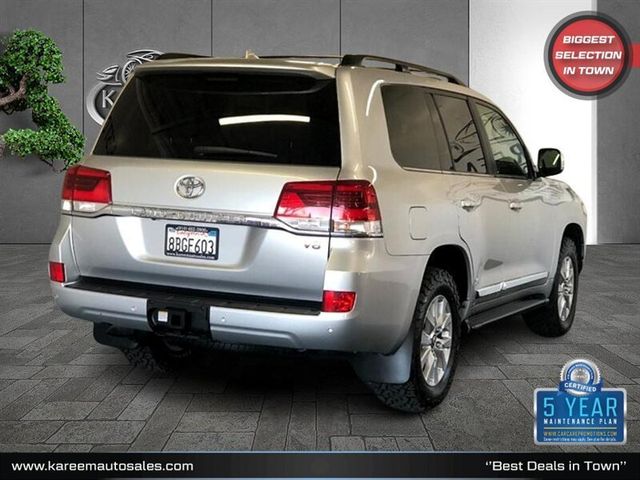 2017 Toyota Land Cruiser Base