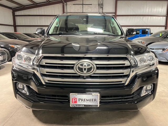 2017 Toyota Land Cruiser Base