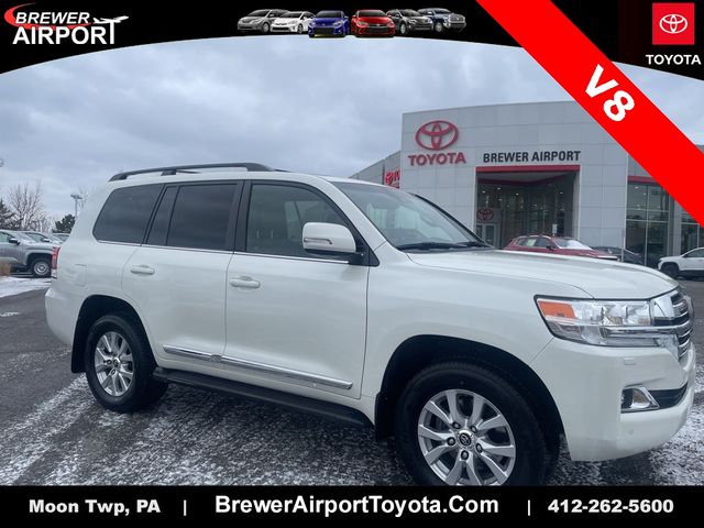 2017 Toyota Land Cruiser Base