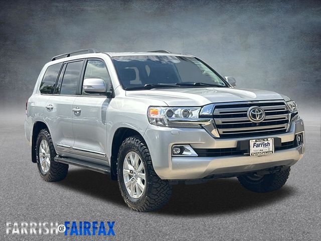 2017 Toyota Land Cruiser Base