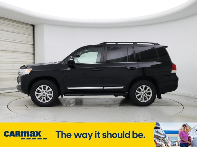 2017 Toyota Land Cruiser Base