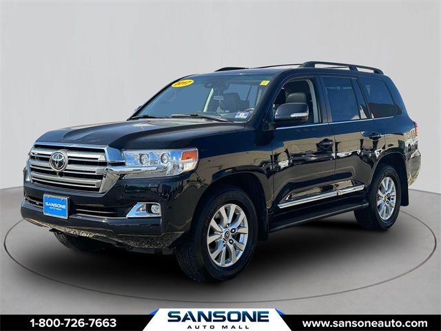 2017 Toyota Land Cruiser Base