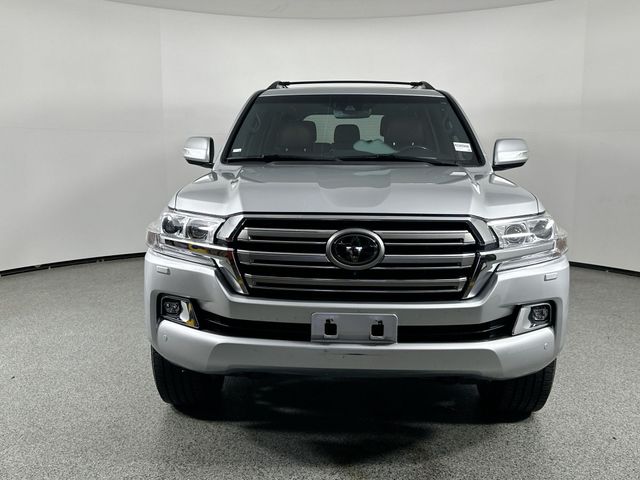 2017 Toyota Land Cruiser Base