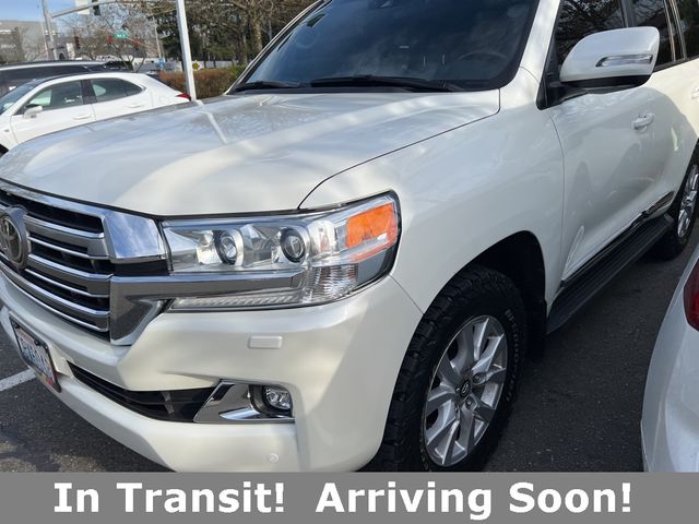 2017 Toyota Land Cruiser Base