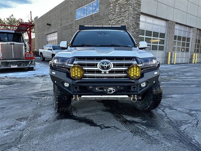 2017 Toyota Land Cruiser Base