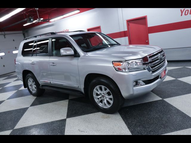 2017 Toyota Land Cruiser Base