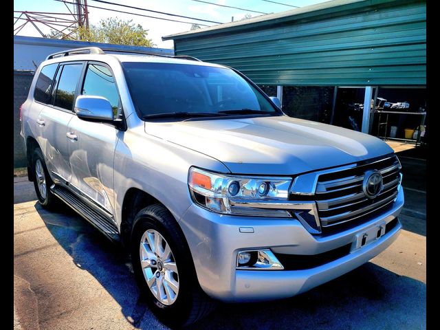 2017 Toyota Land Cruiser Base