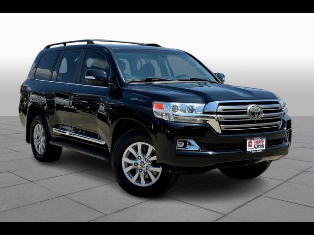 2017 Toyota Land Cruiser Base