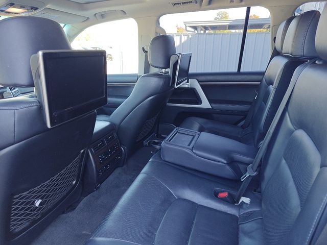 2017 Toyota Land Cruiser Base