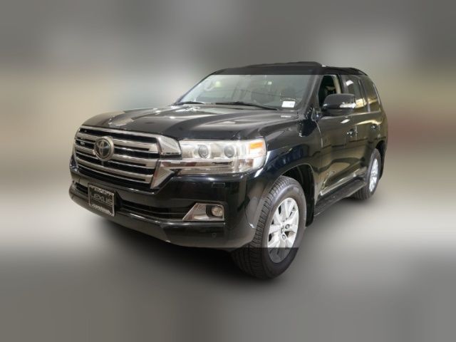 2017 Toyota Land Cruiser Base