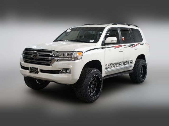 2017 Toyota Land Cruiser Base