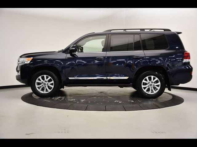 2017 Toyota Land Cruiser Base