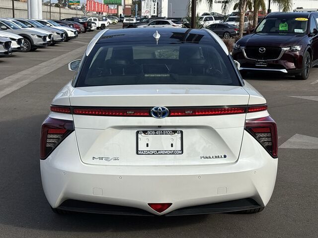 2017 Toyota Mirai Base