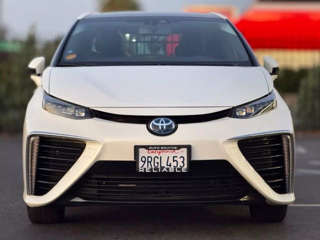2017 Toyota Mirai Base