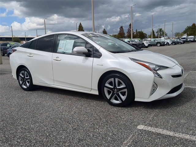 2017 Toyota Prius Four Touring