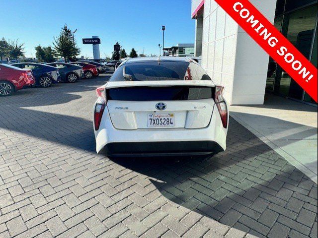 2017 Toyota Prius Four Touring